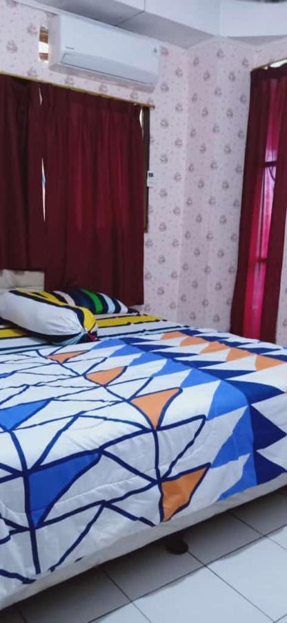 Mayestik Guest House Syariah Giacarta Esterno foto