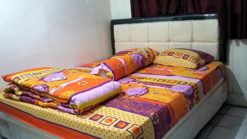 Mayestik Guest House Syariah Giacarta Esterno foto