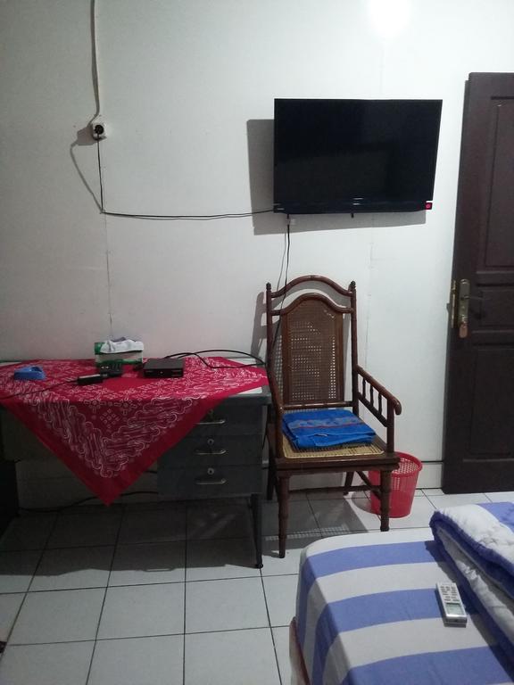 Mayestik Guest House Syariah Giacarta Esterno foto