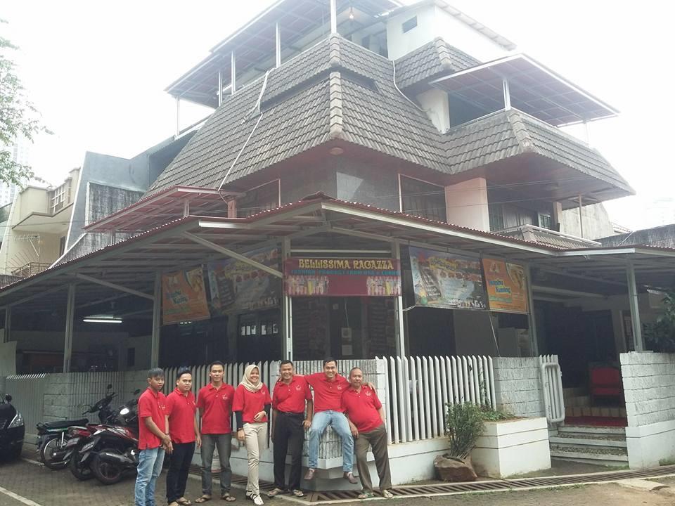 Mayestik Guest House Syariah Giacarta Esterno foto