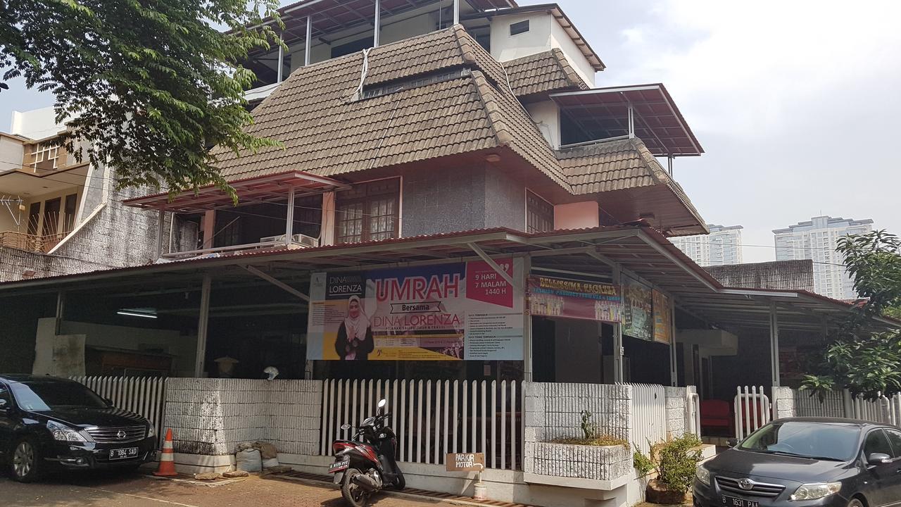 Mayestik Guest House Syariah Giacarta Esterno foto